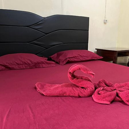 El Homestay Bunaken Kültér fotó