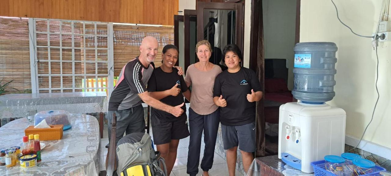 El Homestay Bunaken Kültér fotó