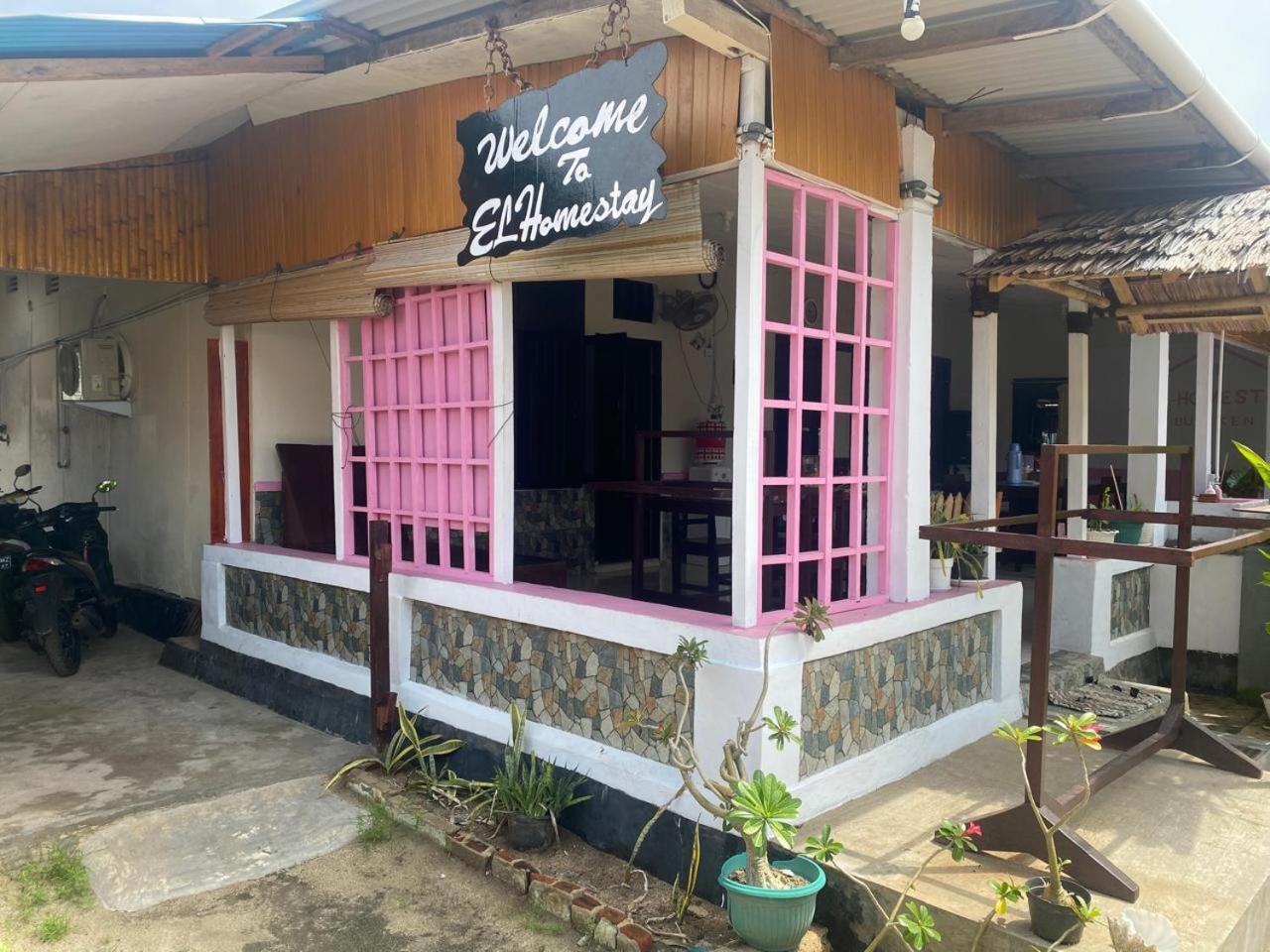 El Homestay Bunaken Kültér fotó