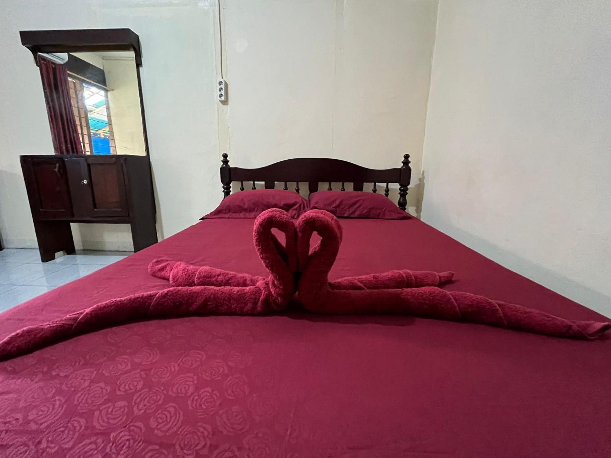 El Homestay Bunaken Kültér fotó