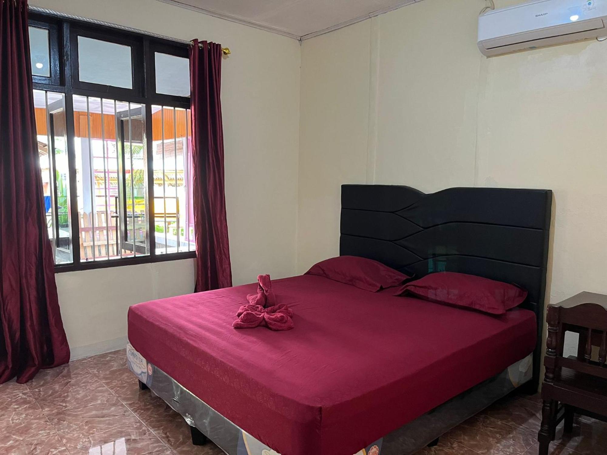 El Homestay Bunaken Kültér fotó